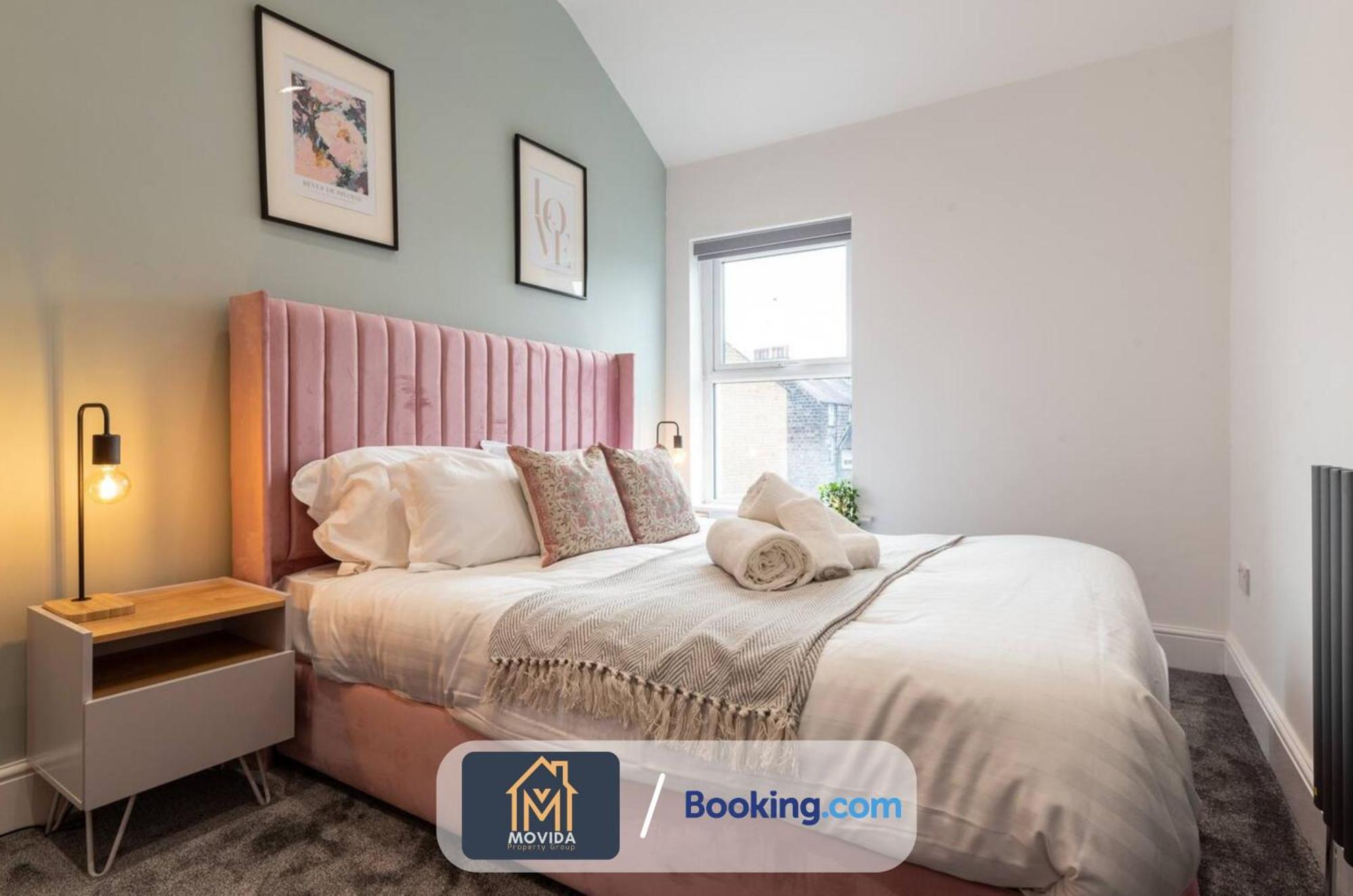 Central Elegant Three Bed Duplex By Movida Property Group Short Lets & Serviced Accommodation Харрогейт Экстерьер фото